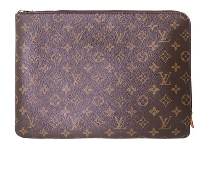 Louis Vuitton Etui Voyage MM, front view